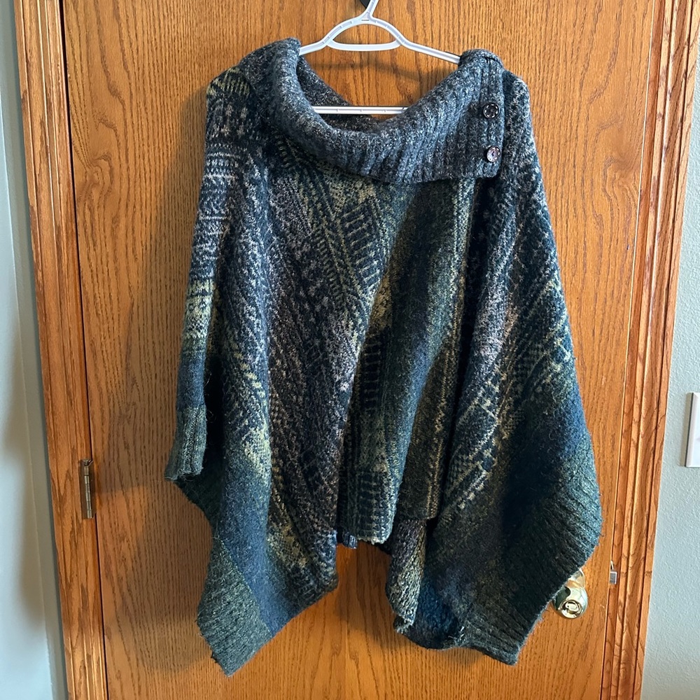 Free People Sweater Poncho